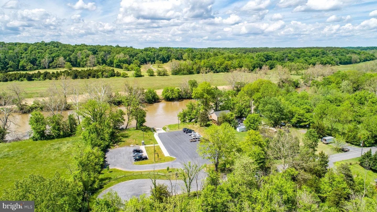 Aerial view of the rural Shenandoah Farms community